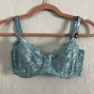 Victoria's Secret Light Blue Lace Underwire Bra